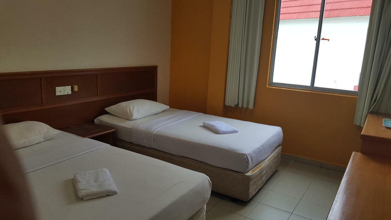 Prime Hotel Limbang Extérieur photo